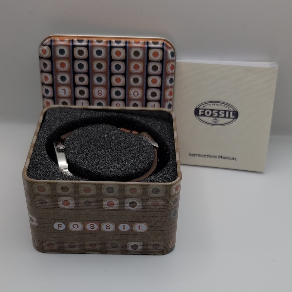 Fossil Men's NWT Brown and Tan Leather Watch - Original Box!